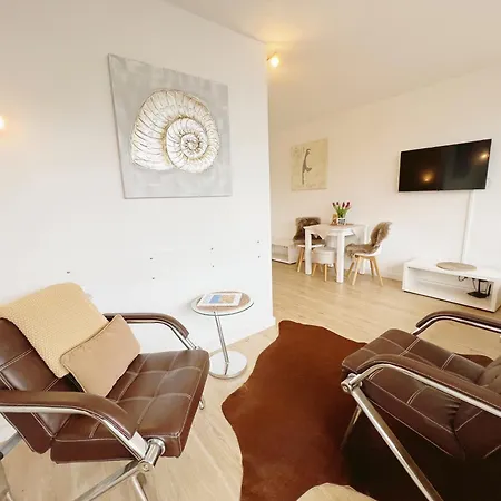 Strandnah Balkon Strandlaeufer 1 & 2 * Westerland