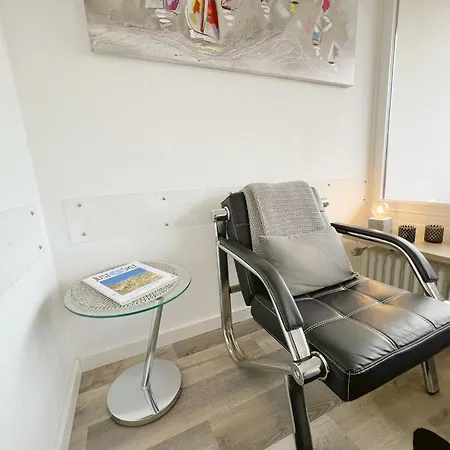 Strandnah Balkon Strandlaeufer 1 & 2 *